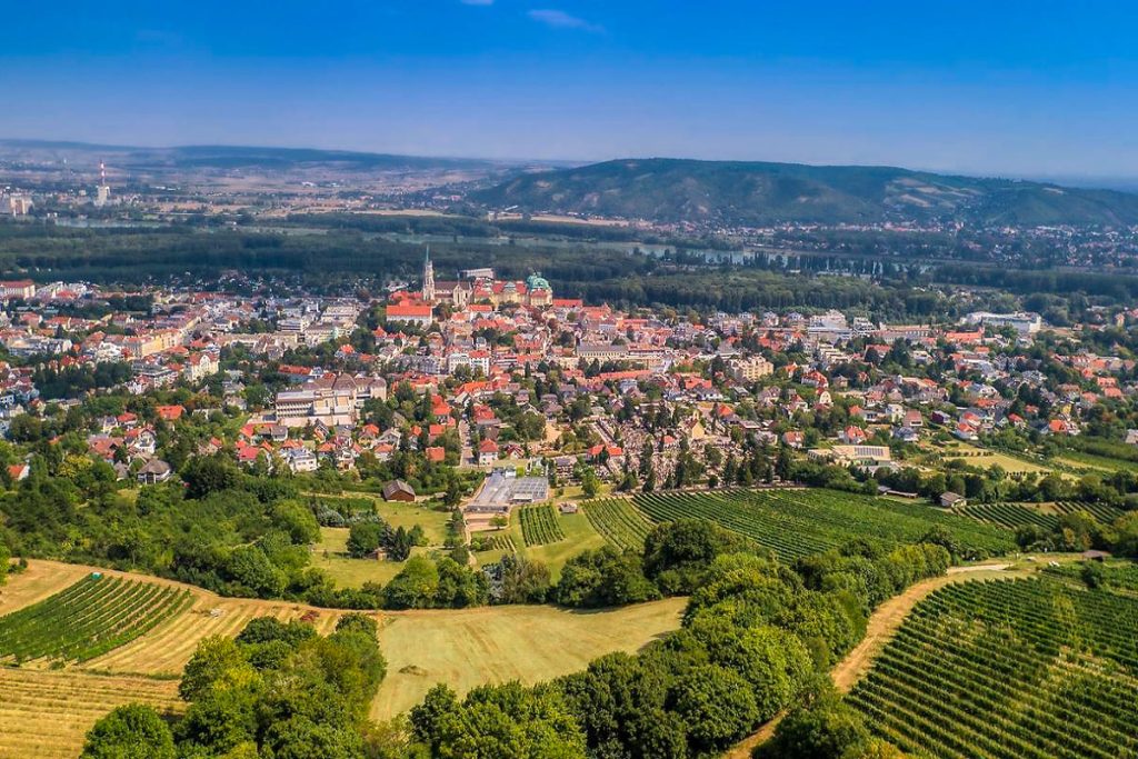 Weather & Climate In Klosterneuburg_Austria Travel Guide