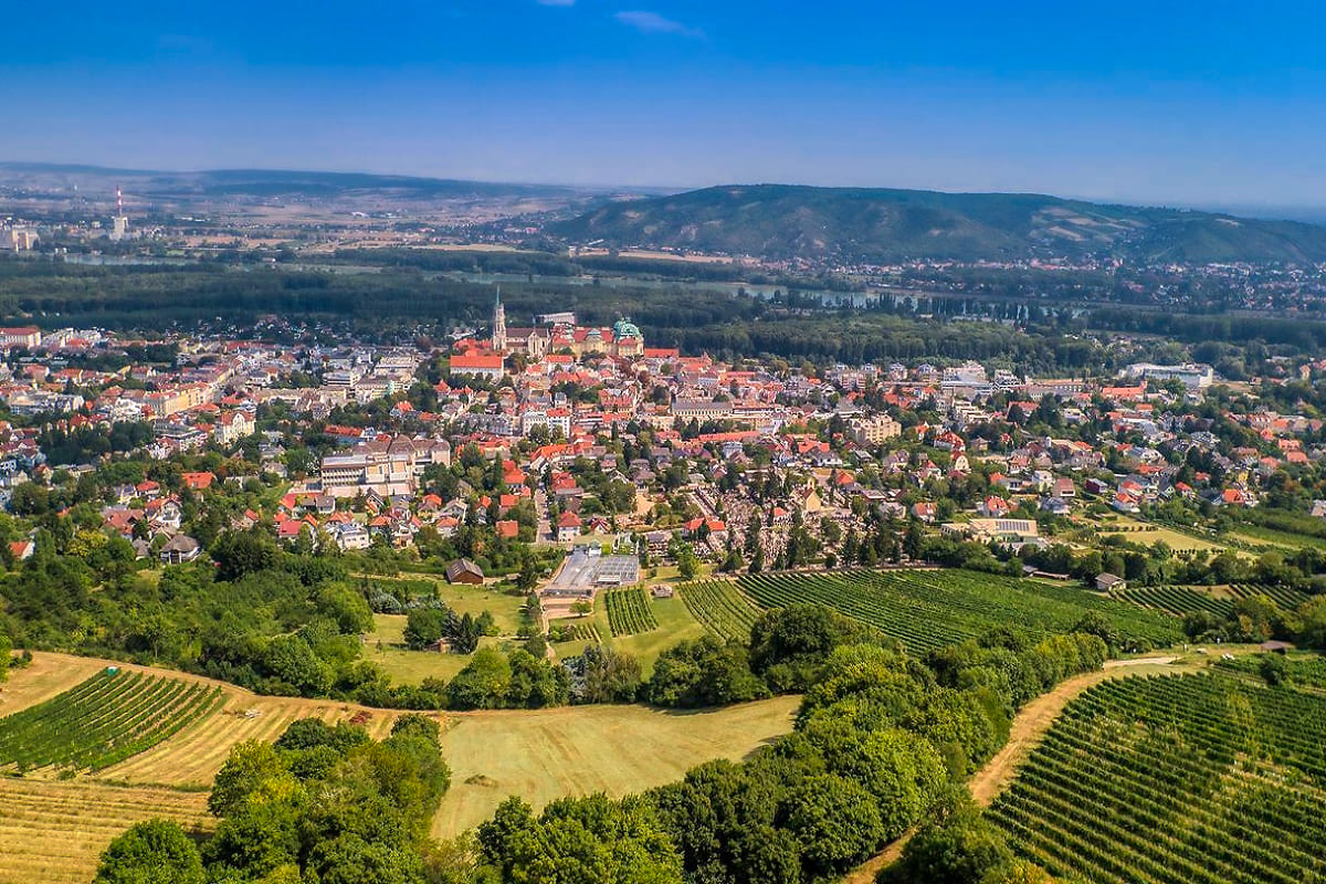 Weather & Climate In Klosterneuburg_Austria Travel Guide