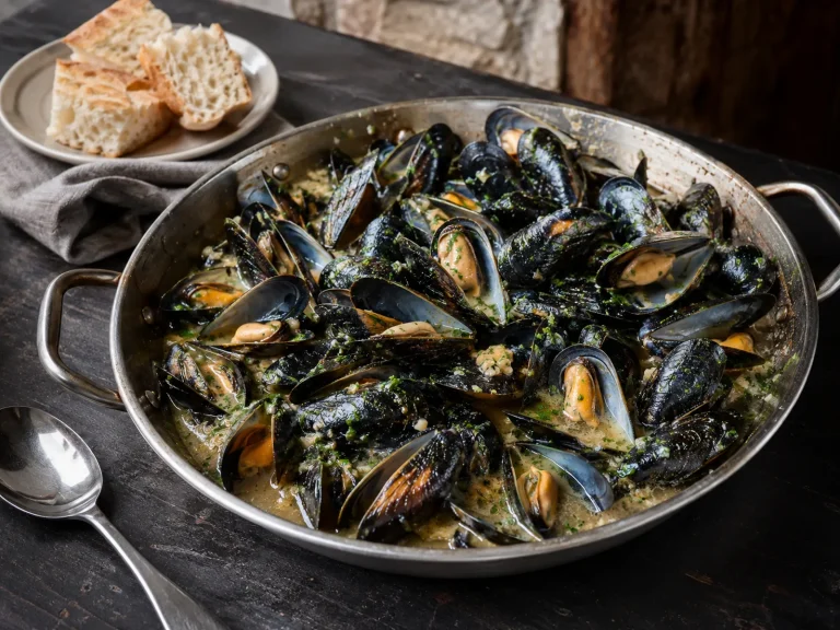 Moules à la buzara