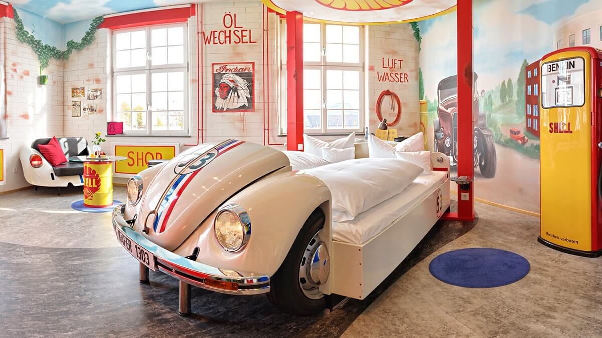 Illustration d’une chambre d’hôtel au décor insolite