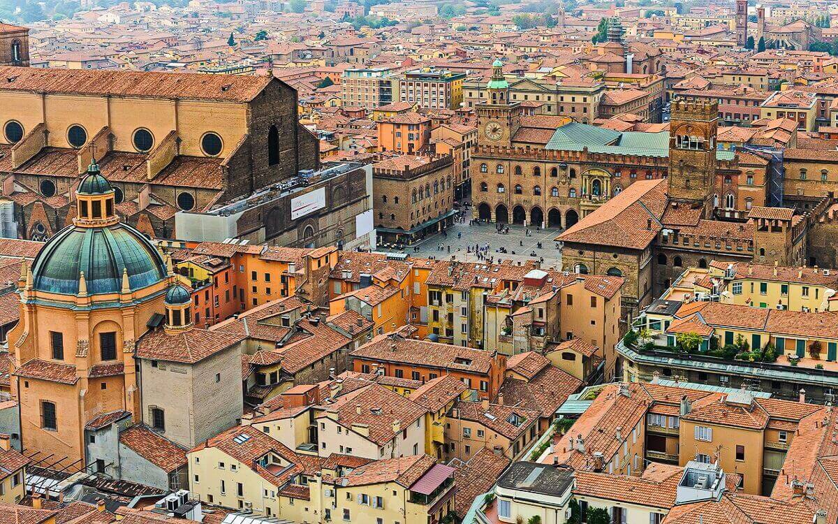 Bologna-Italy-alternative-destination-in-Europe