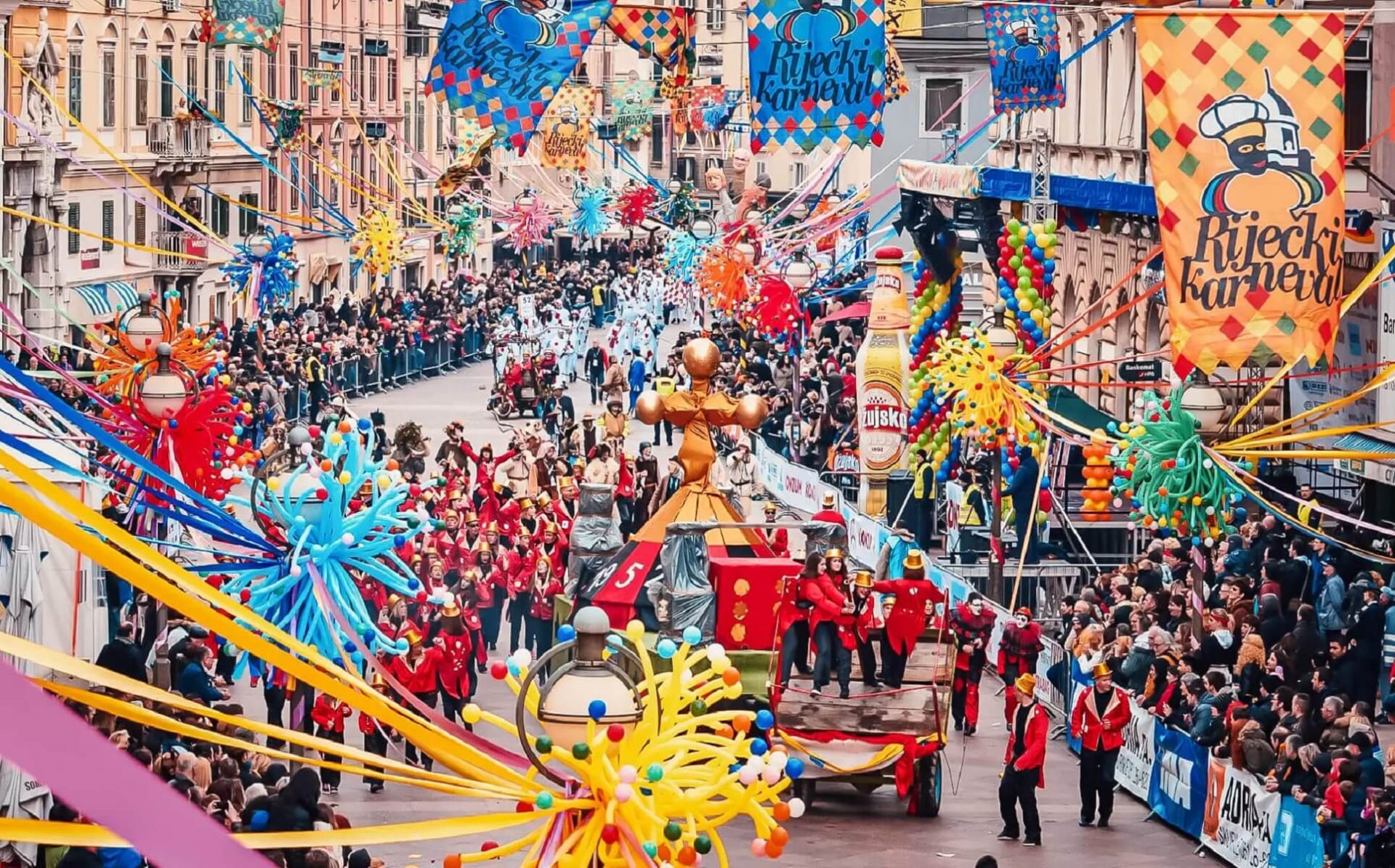 10 Best Carnivals In The World (2022) - Travel S Helper