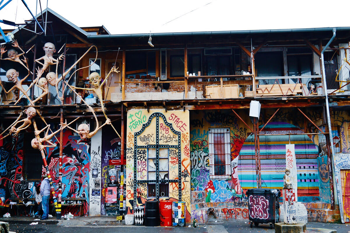 Metelkova - Cara Menikmati Secara Percuma di Ljubljana