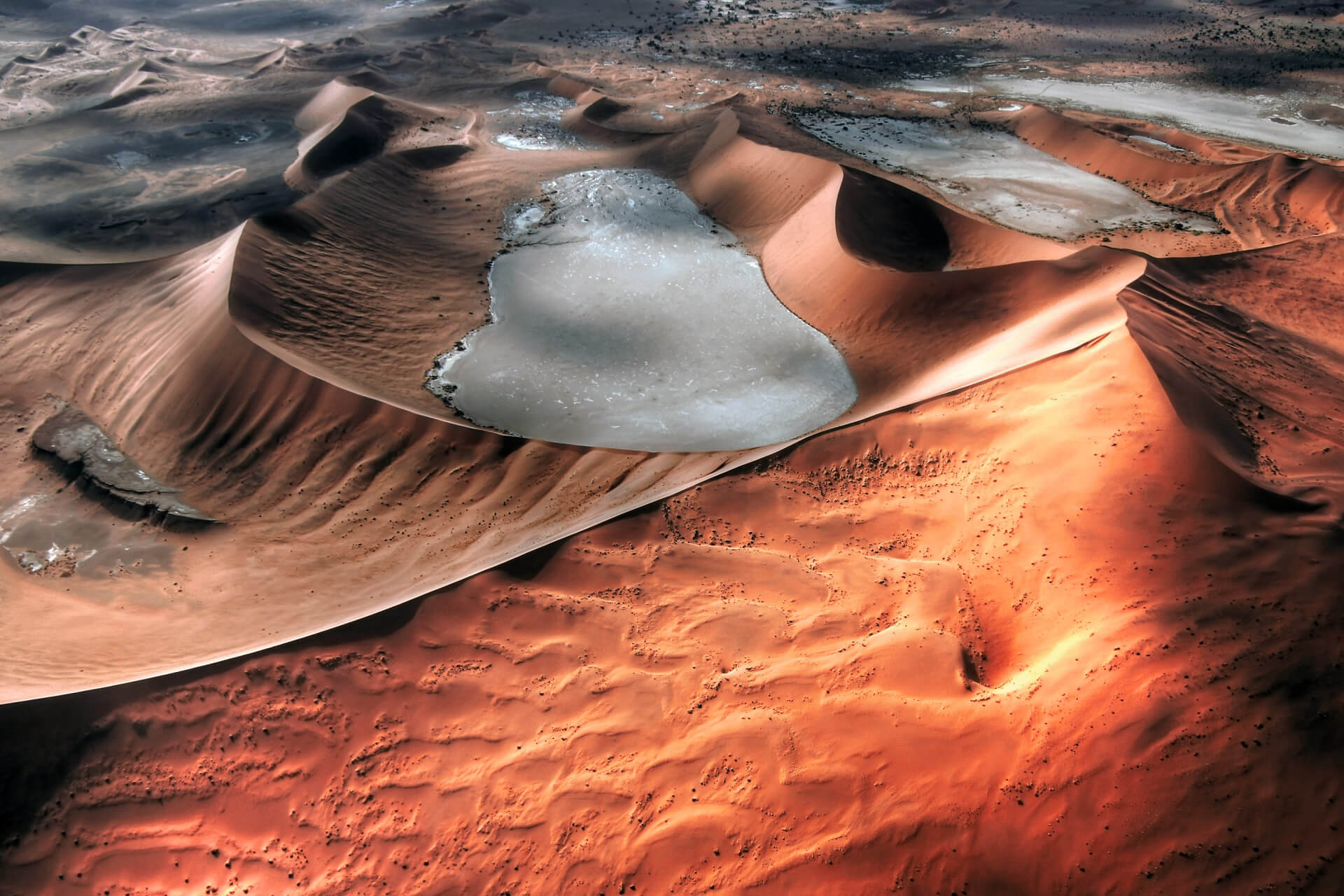 Namib - The Magic Of The Most Beautiful Deserts In The World