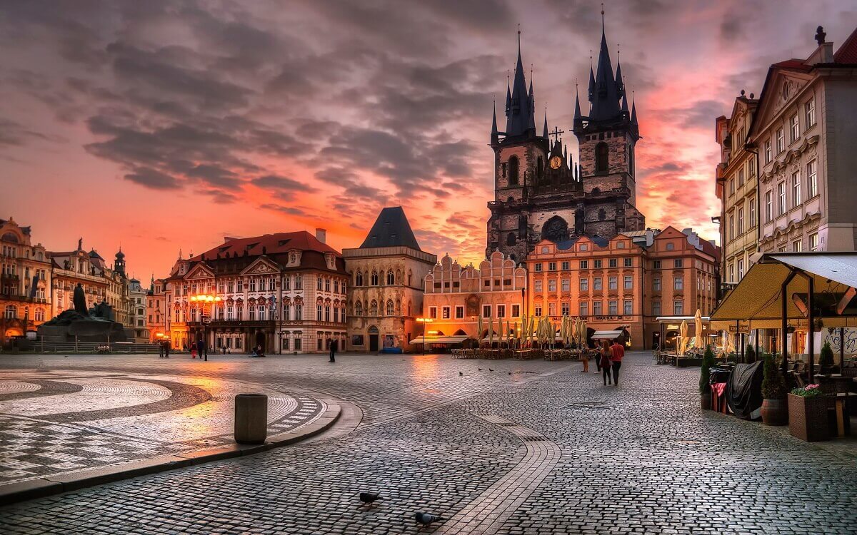 Prague-European-capital-of-entertainment-Travel-S-Helper