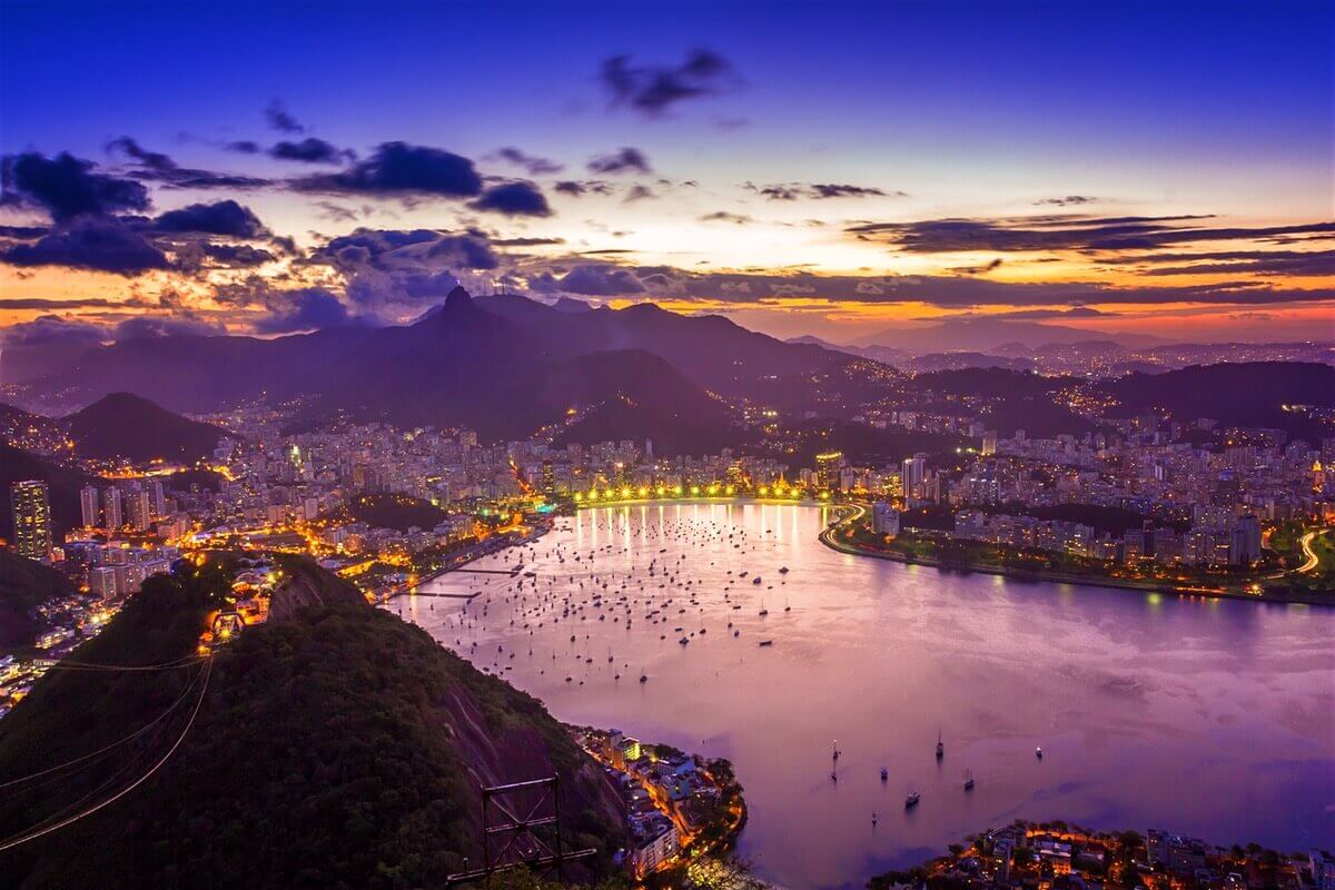 Рио де Жанейро вид сверху ночью