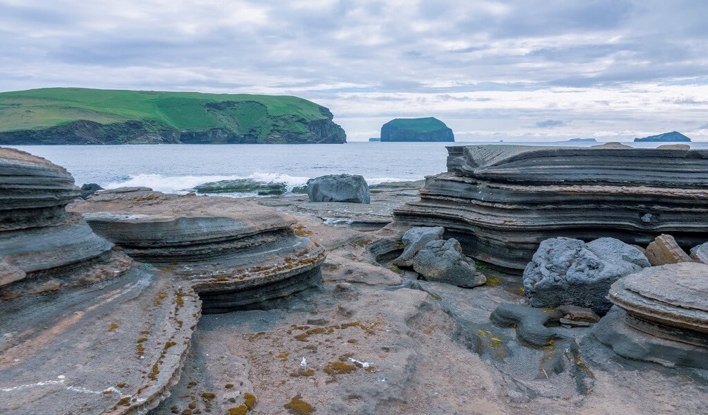 Pulau Surtsey - Tempat Itu Dilarang Untuk Pelancong