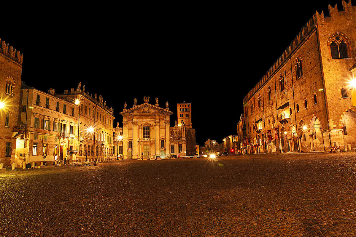 Town square in Mantua