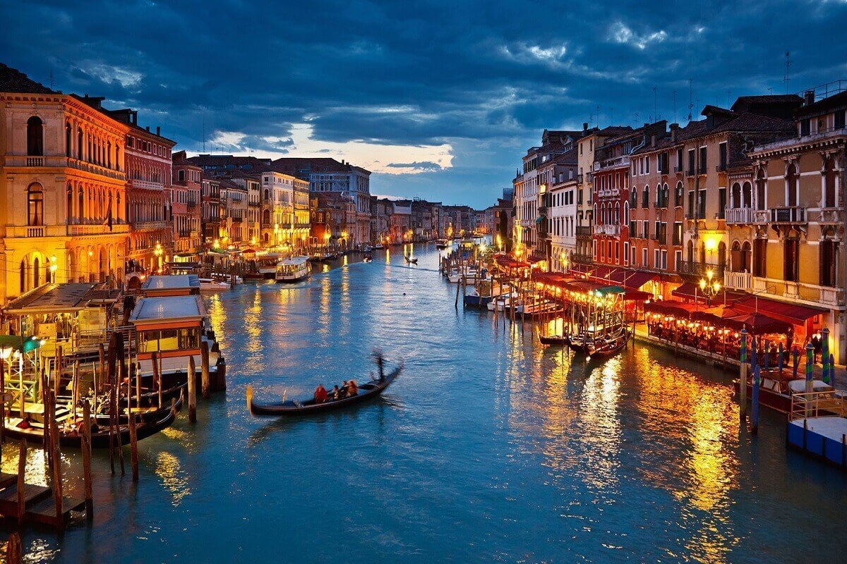 Venice-10-most-romantic-destinations