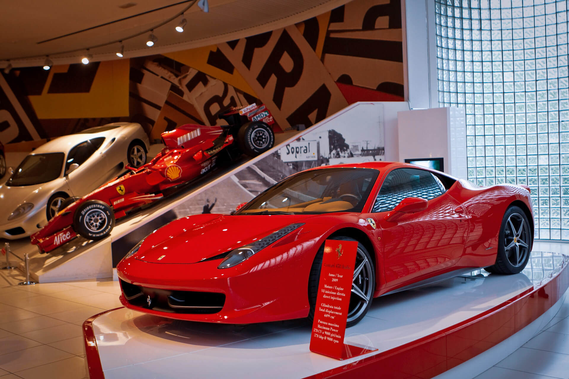 Memandu Ferrari di Florence