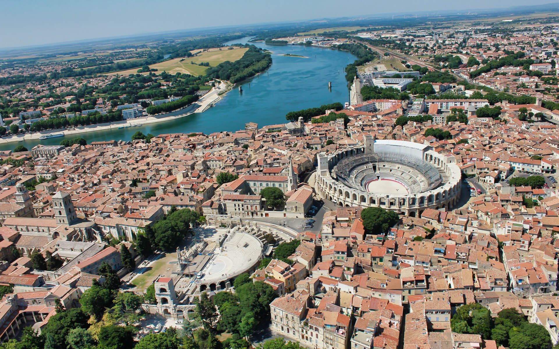 Arles Travel Guide - Travel S Helper