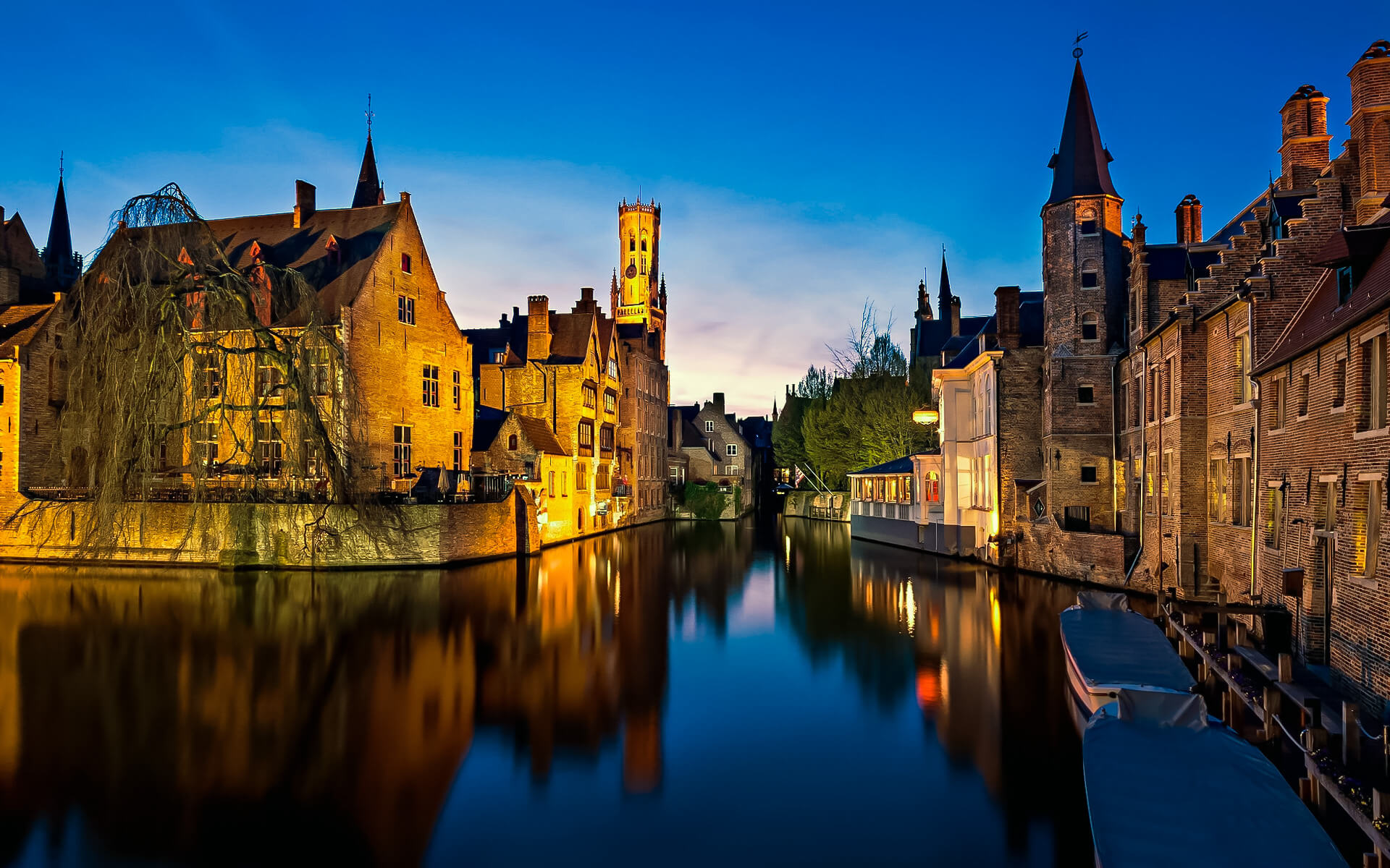 Brugge Travel Guide - Travel S Helper