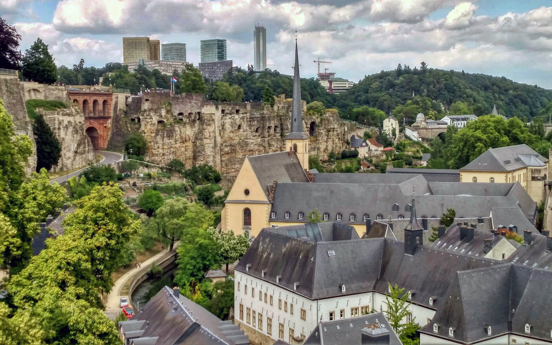Luxembourg City Rejseguide - Travel S Helper